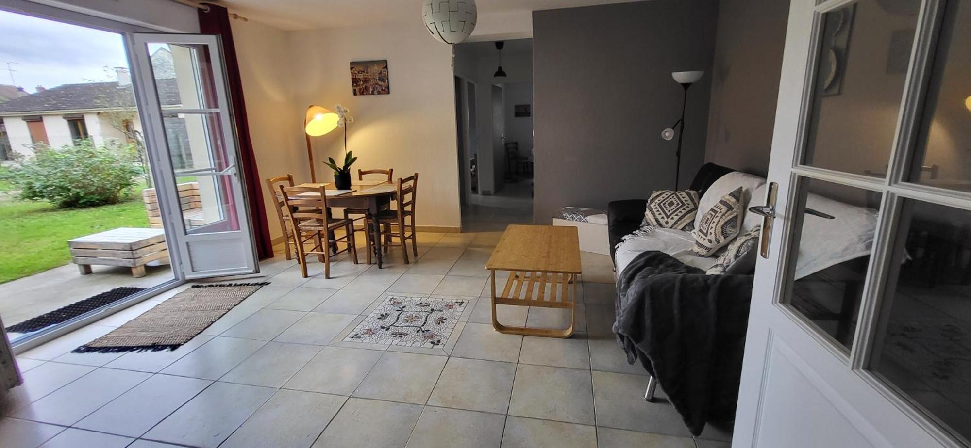 Maison De Plein Pied Avec Jardin Privatif Centre Ville Milly-la-Foret Εξωτερικό φωτογραφία